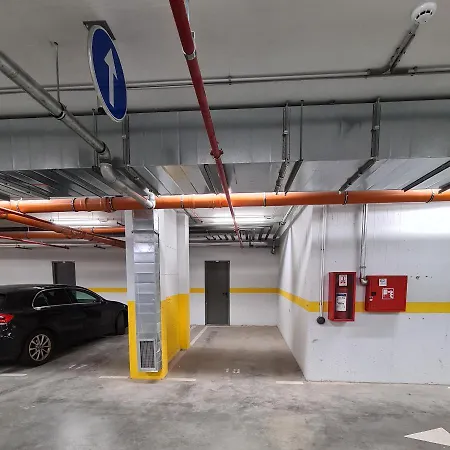 New Now Living 公寓 *