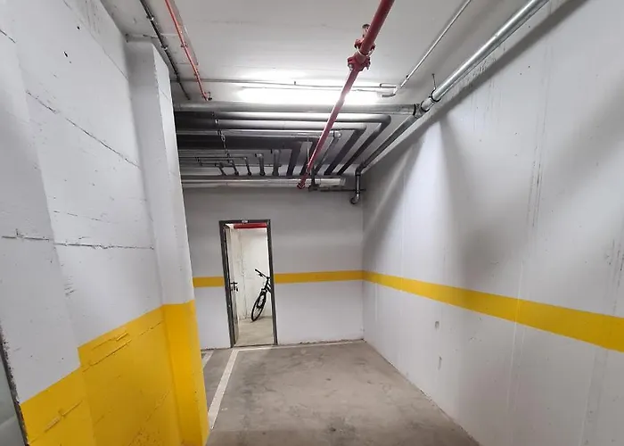 New Now Living Apartman *